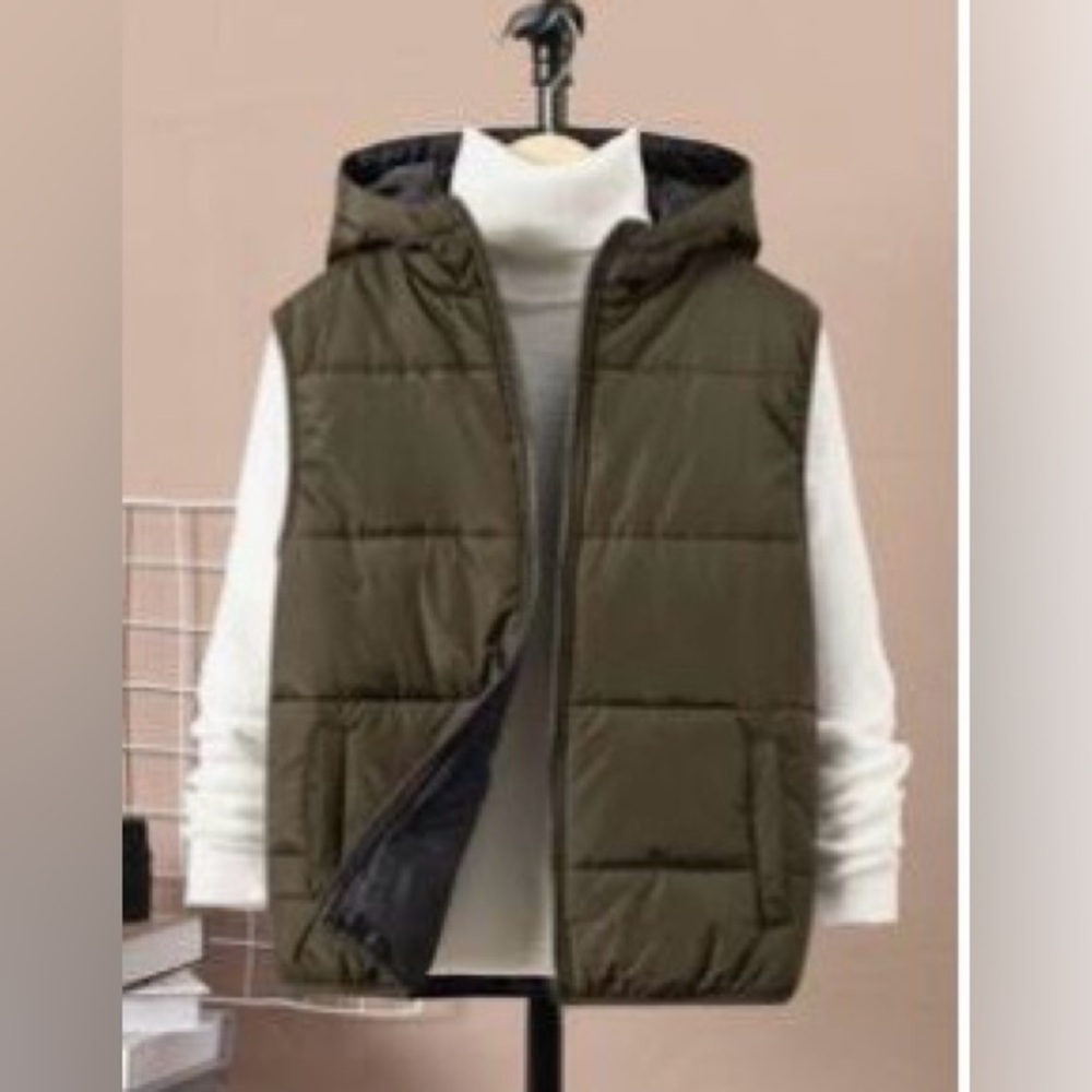Boys 11/12  Olive Hooded Puffer Vest